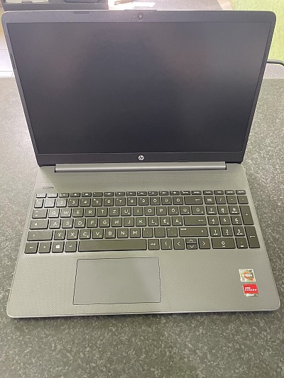 Új Laptop